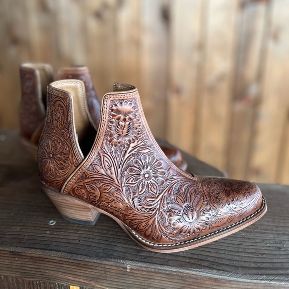 Dakota Charm Hand Tooled Genuine Leather Bootie Cowboy Boot Western Tan Brown - Picture 4 of 10